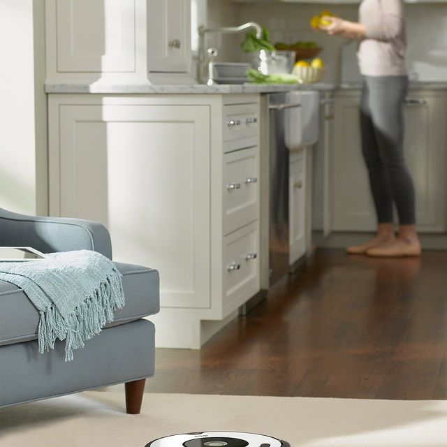 Roomba 605 je základní model vhodný pro 