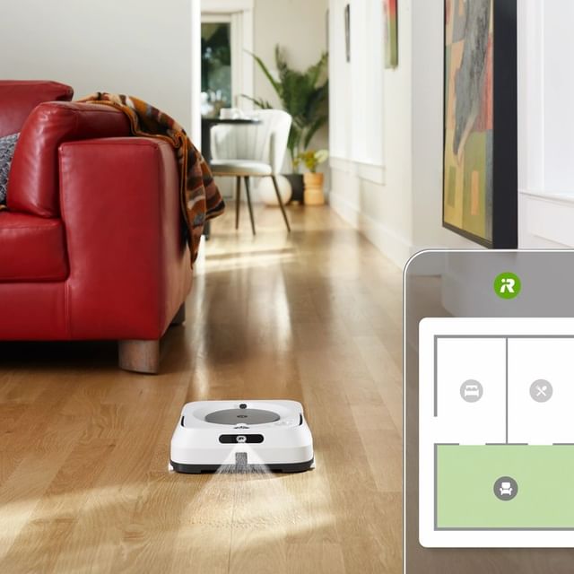 Pokud bychom měli vypíchnout 1 věc, na kterou jsme opravdu hrdí (kromě kvality) 😎, je to unikátní technologie iRobot Genius HOME Intelligence 💻. Ta umožňuje robotickým vysavačům a mopům pracovat pro každou rodinu trochu jinak, přímo jim na míru. Roboti s technologií iRobot Genius upravují své harmonogramy dle vašich pravidelných aktivit 🏃‍♀️ 📺, berou ohled na roční období ⛈️, dávají tipy a mnoho dalšího. Rozhraní Genius neustále vylepšujeme a roboti toho umí víc a víc 😊 Více informací zde: bit.ly/iRobotGenius 
#irobotgenius #irobotlove
.
.
.
.
#irobotcz #irobotjekvalita #irobotroomba #roombaby #robotickyvysavac #robotickymop #uklid #chytradomacnost #domacispotrebice #tipynadarky #vysavac #vysavani #elektro #dodomacnosti #rodina #volnycas #tech #smarthome #Roomba