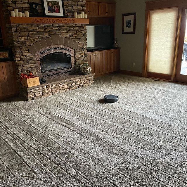 Uvažujete o koupi robotického vysavače? Teď je správná chvíle! Připravili jsme slevu -4000 kč 💰 na robotický vysavač Roomba i3. Vyniká jedinečným designem, kdy je jhorní kryt strukturovaný a připomíná textil. Roombu můžete hrdě vystavit v obývacím pokoji a stane se z ní (velmi praktická) ozdoba interiéru 🗿. Kromě super designu skvěle vysává, ale to je u každého iRobota samozřejmostí. #irobot #roombai3
.
.
.
.
#irobotcz #irobotjekvalita #irobotroomba #roombaby #robotickyvysavac #robotickymop #uklid #chytradomacnost #domacispotrebice #tipynadarky #vysavac #vysavani #elektro #dodomacnosti #rodina #volnycas #tech #smarthome #Roomba