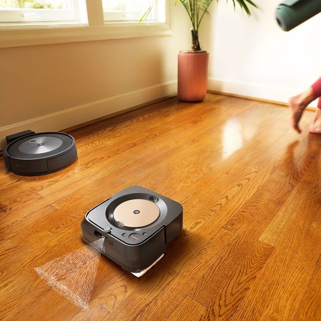 Roomba j7 a Braava jet m6 tvoří nejchytřejší dvojici robotů 🤖 určených k dokonalému úklidu jakýchkoliv podlah. Mají nejmodernější sensory 👁️ a umělou inteligenci iRobot Genius 🧠. Úklid dovedou naplánovat a upravit dle individuálních potřeb každé domácnosti. #roombaj7 + #braavajetm6 = #smarthome
.
.
.
.
#irobotcz #irobotjekvalita #irobotroomba #roombaby #robotickyvysavac #uklid #chytradomacnost #domacispotrebice #tipynadarky #vysavac #vysavani #elektro #dodomacnosti #rodina #volnycas #tech #Roomba #braava